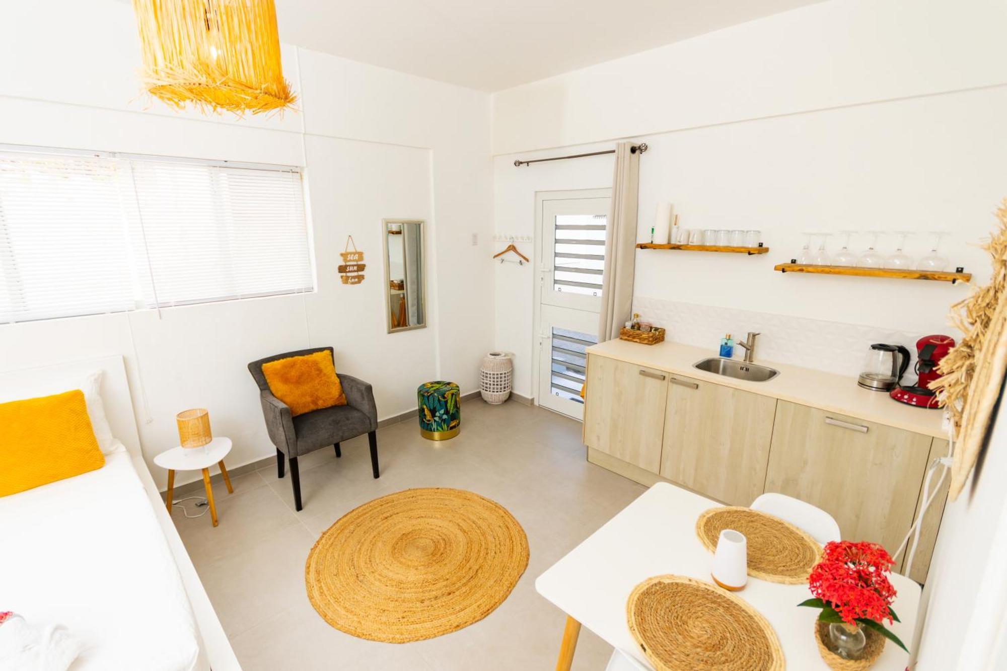 וילמסטאד Studio Apartment Volterra Curacao מראה חיצוני תמונה